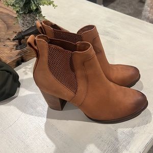 Ugg | Brown Ankle Boots Heeled Leather Sheepskin 9.5